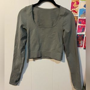 gilly hicks seamless square neck recharge long sleeve size medium